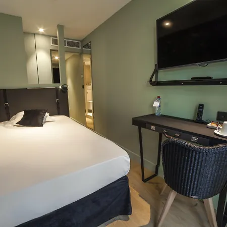 Szálloda La Valiz Lille