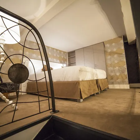 ホテル La Valiz リール