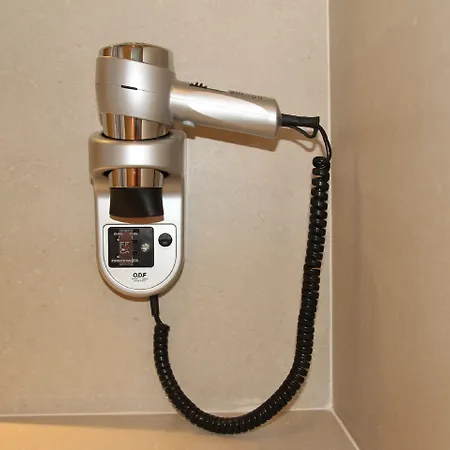 La Valiz Szálloda Lille