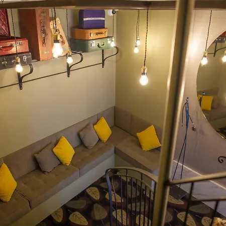 Szálloda La Valiz Lille